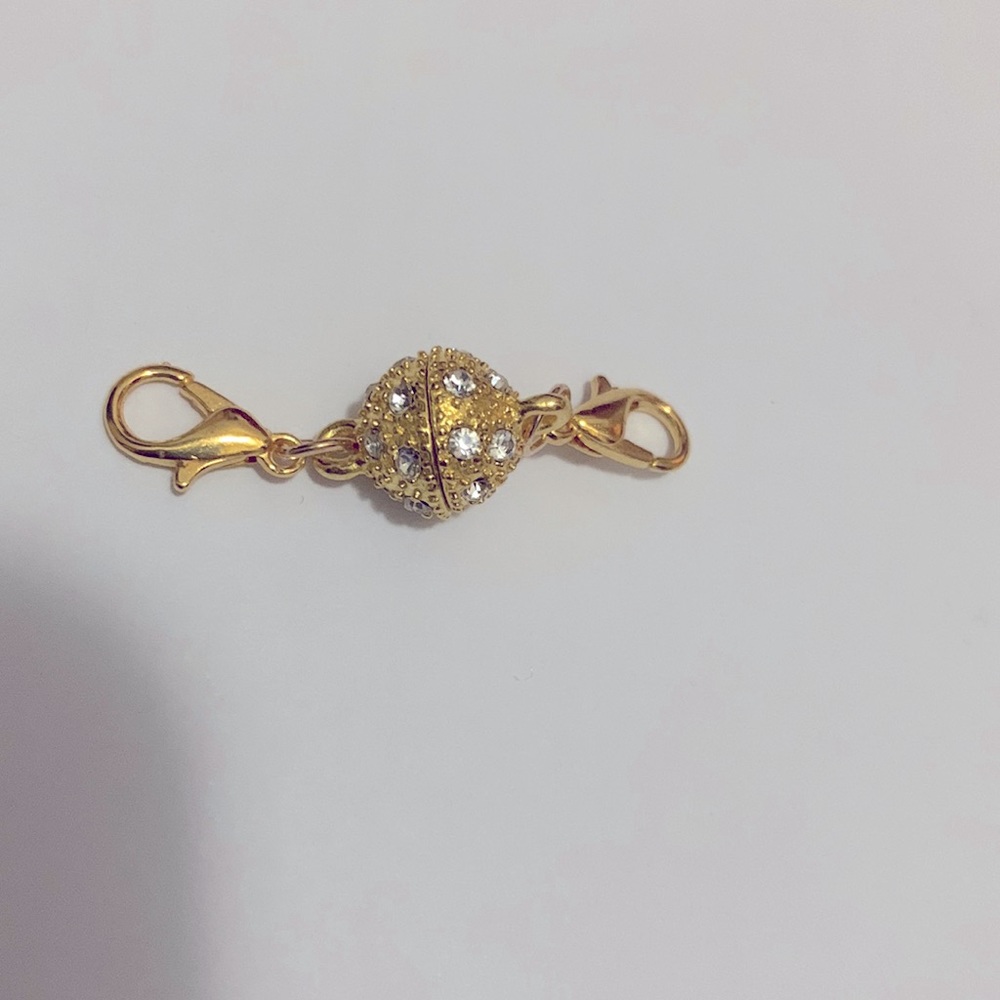 2 Magnetic Clasp For Easily Close/Open Necklace Or Bracelet.Gold color & Silver - Picture 3 of 13